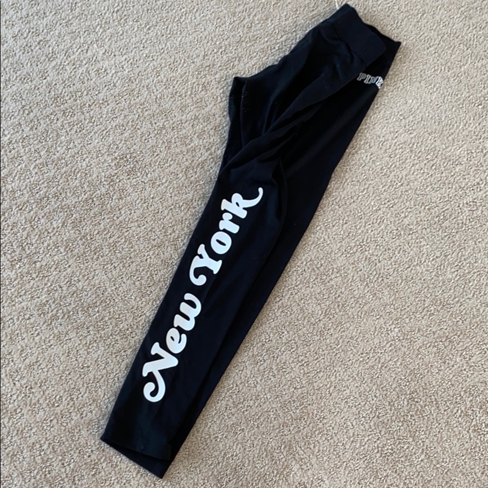 Victoria’s Secret New York City ultimate leggings